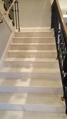 Marble Staircase Crema Marfil 00001