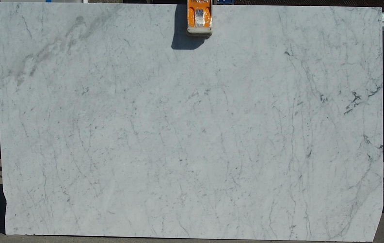 Carrara Marble SGI 305 x 188 x 30.jpg